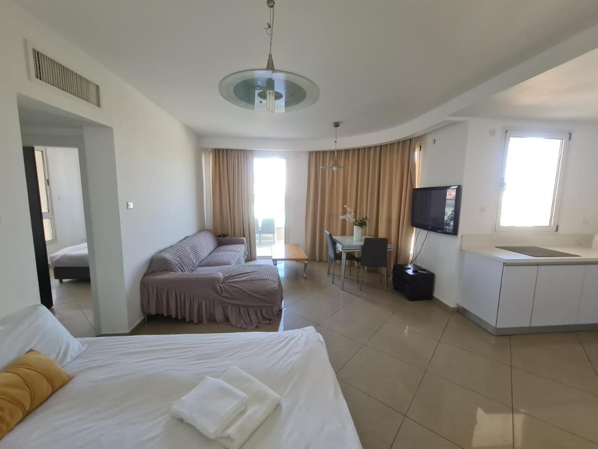 Luxury Exclusive Top Class Apartments Near The Sea With Pool Eilat Exteriör bild