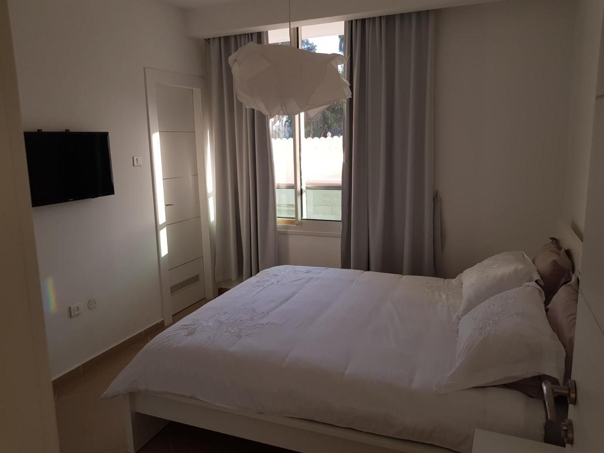 Luxury Exclusive Top Class Apartments Near The Sea With Pool Eilat Exteriör bild